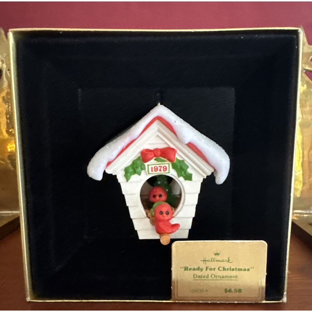 Hallmark 1979 Tree-Trimmer Collection Ready For Christmas Birdhouse Ornament Vtg